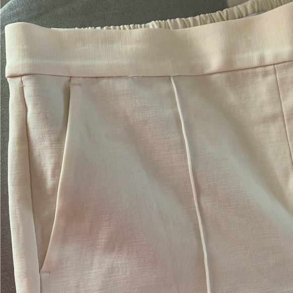 Vince Easy Pants size 10 - ivory, jogger, easy pull on dress pants - like new! - Picture 7 of 14